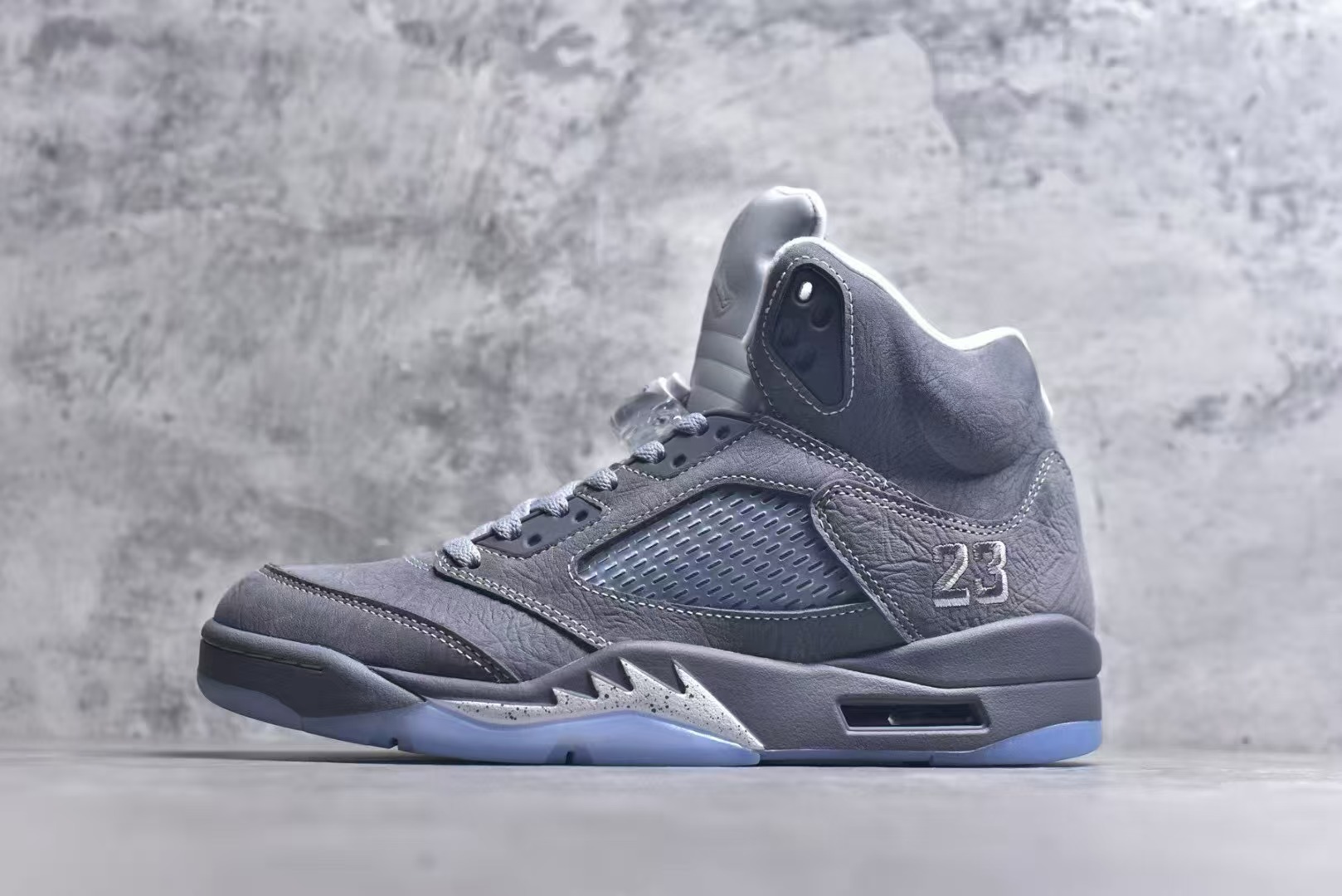 Air Jordan 5 Retro Wolf Grey 2026 DD0587-002
